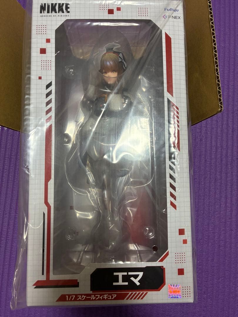 杉*郎様 勝利の女神：NIKKE エマ 1/7 完成品フィギュア 中古】(本体B+/箱B)勝利の女神：NIKKE エマ 1/7 完成品フィギュア