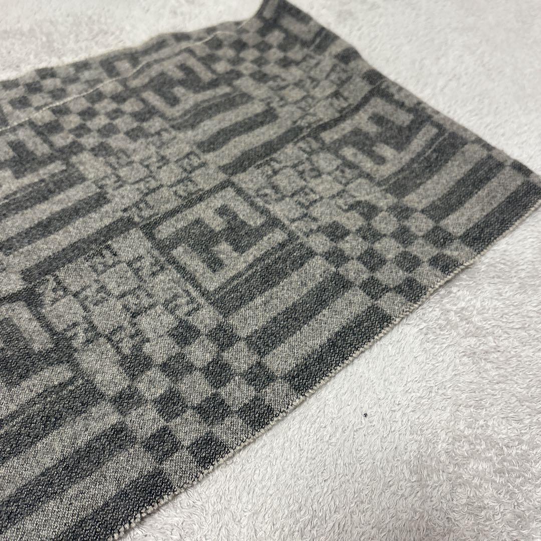 ⭐️24時間セール⭐️フェンディ FENDI ズッカチェック柄 マフラー