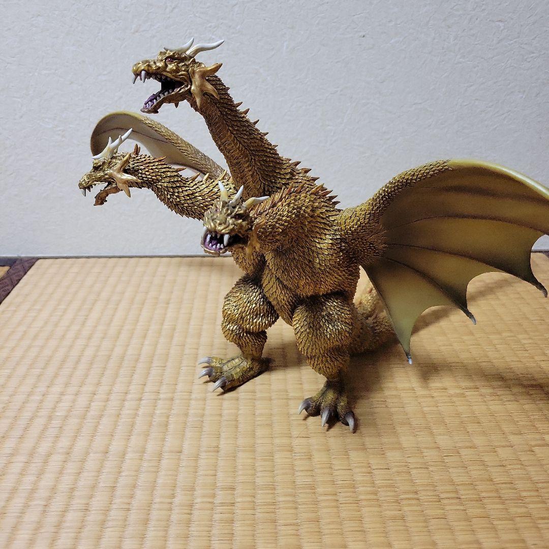 ウ*ヤ様 東宝大怪獣シリーズ キングギドラ2001