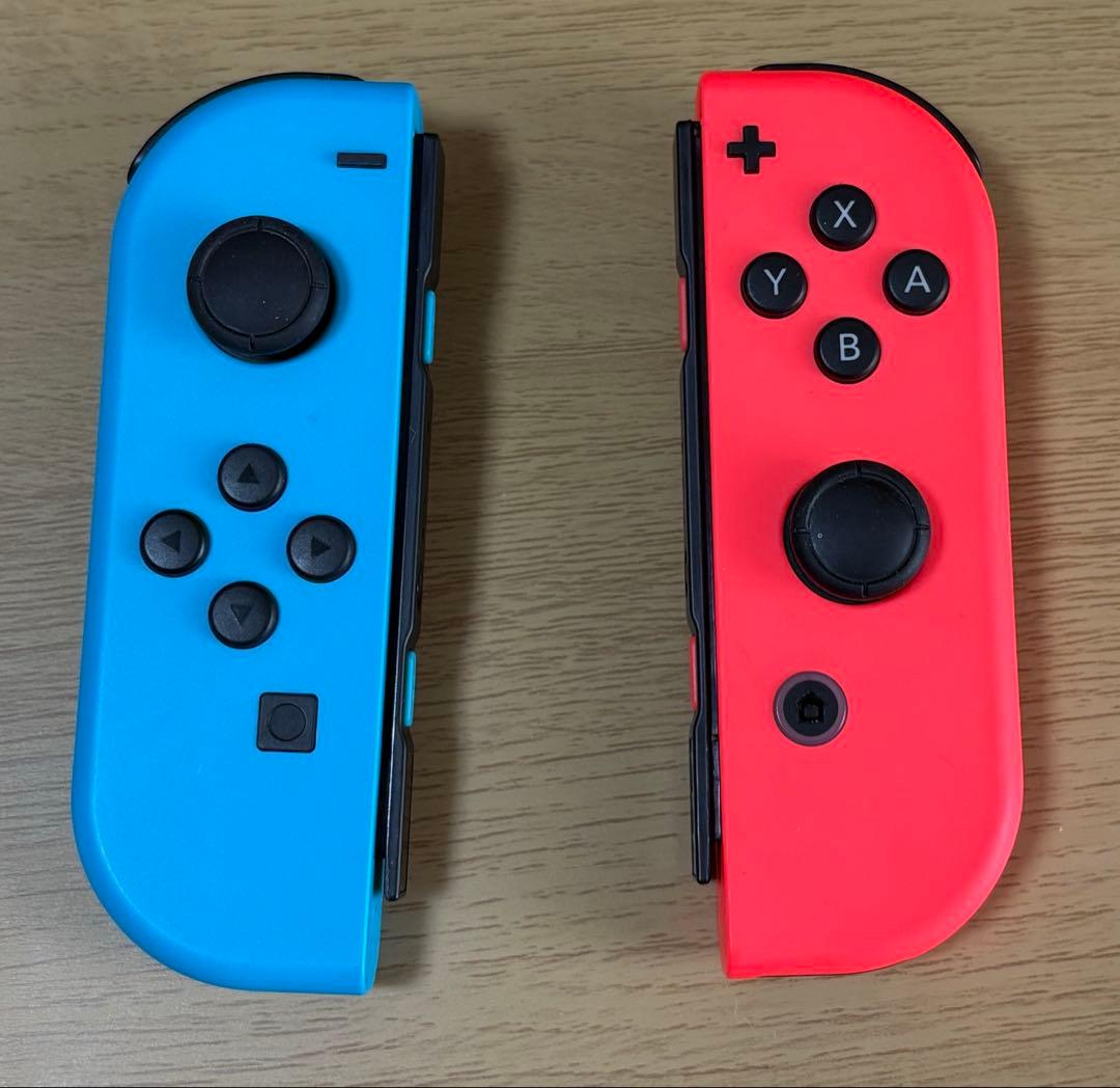 Nintendo Switch 本体 青/赤 Joy-Con マイクロSDカード - メルカリ