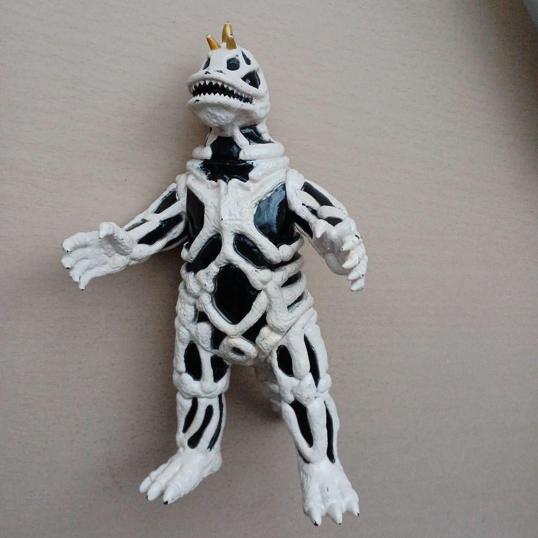 旧ウルトラ怪獣シリーズ22 亡霊怪獣シーボーズ - メルカリ