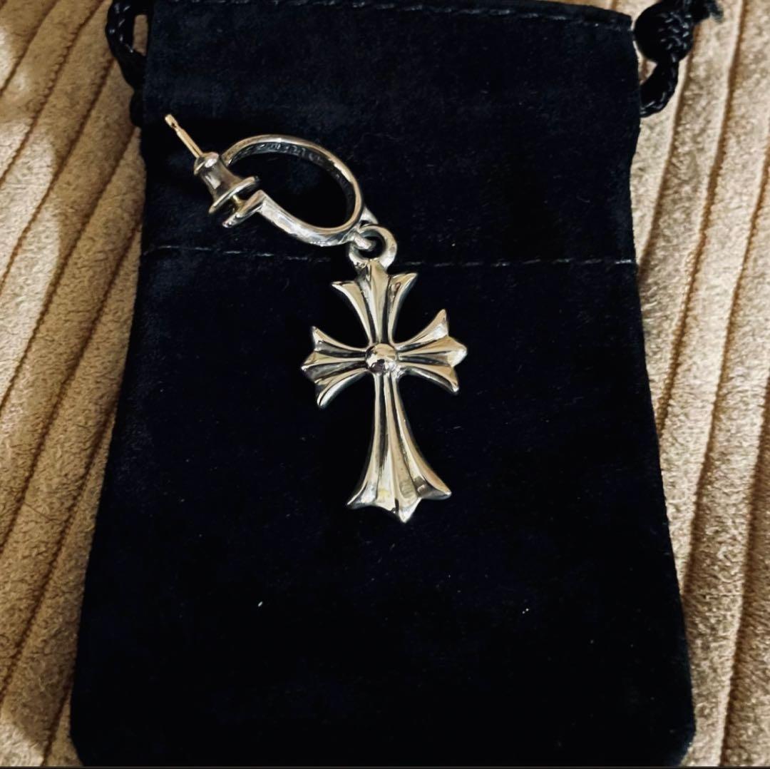 クロムハーツ　片耳用ピアス ポーチ付き クロムハーツタイニーECHプラスドロップイヤリング（ピアス）|クロム