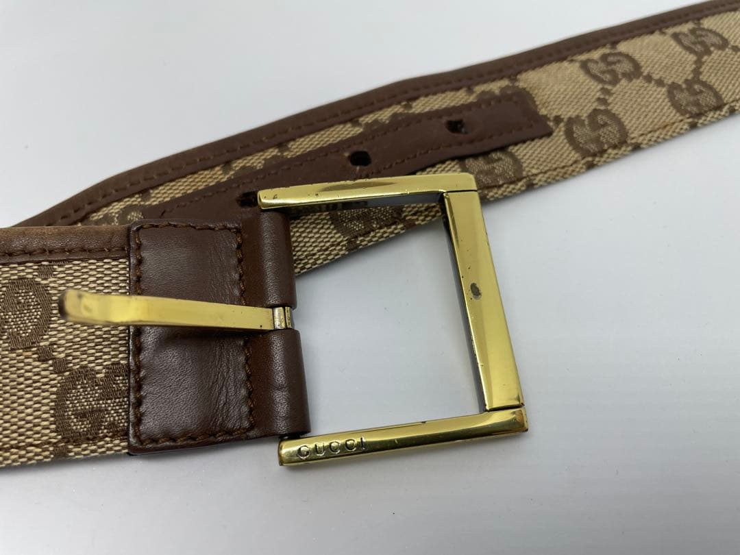 GUCCI グッチ GGキャンバス ベルト ゴールドバックル 上品デザインの