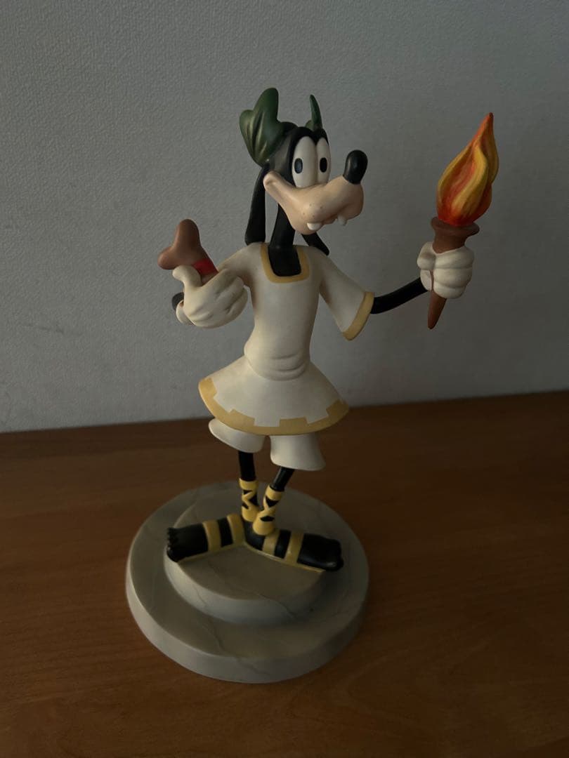 グーフィー フィギュア オリンピック 陶器