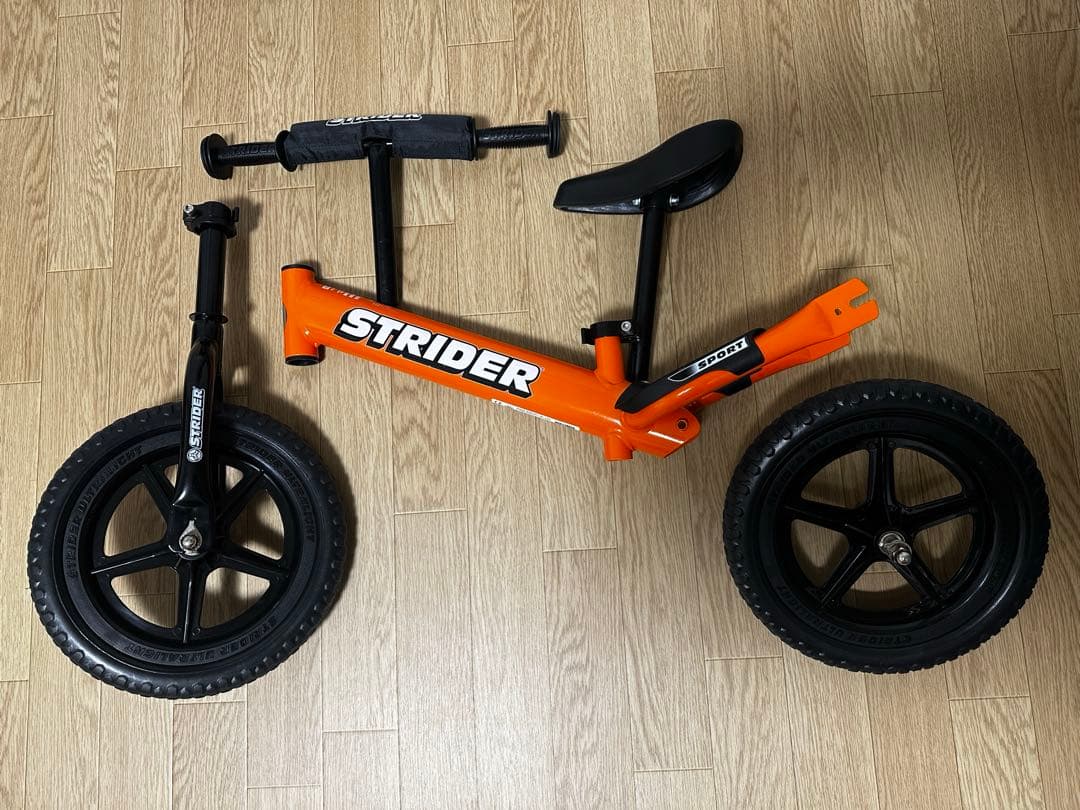 STRIDER ストライダースポーツオレンジ12インチキックバイク