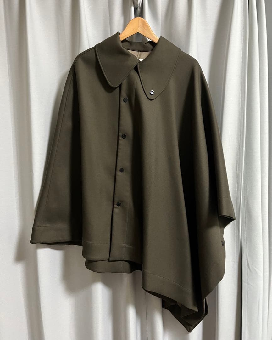 HYKE コート　ポンチョdouble face cape マント　コート 新品 HYKE DOUBLE FACE CAPE コート ケープ ポンチョ - メルカリ