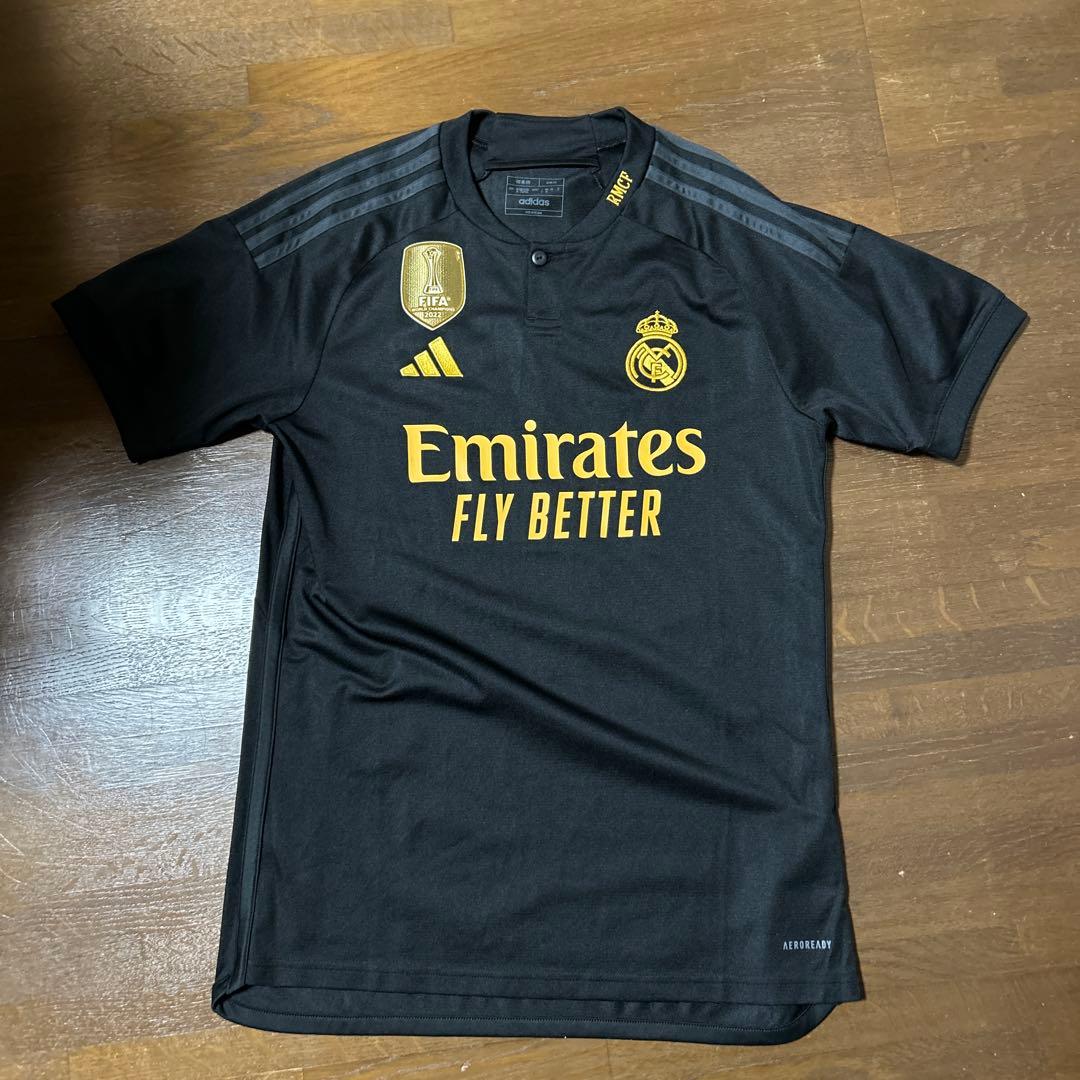 レアル・マドリード　サードユニフォーム トニクロース　8 Lサイズ レアル・マドリード サッカーユニフォーム メンズ SIZE O パープル 【8