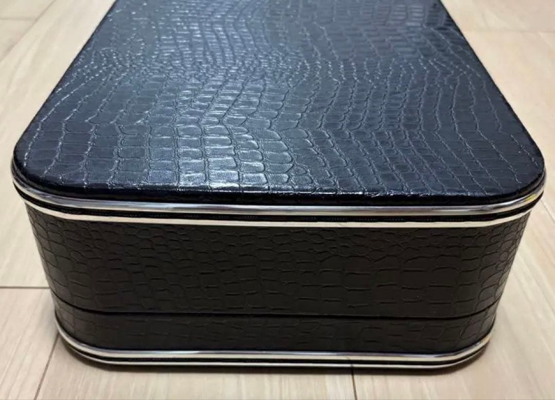 沖縄三線（天然蛇皮）ケース、三線用台、チューニング、カバー有