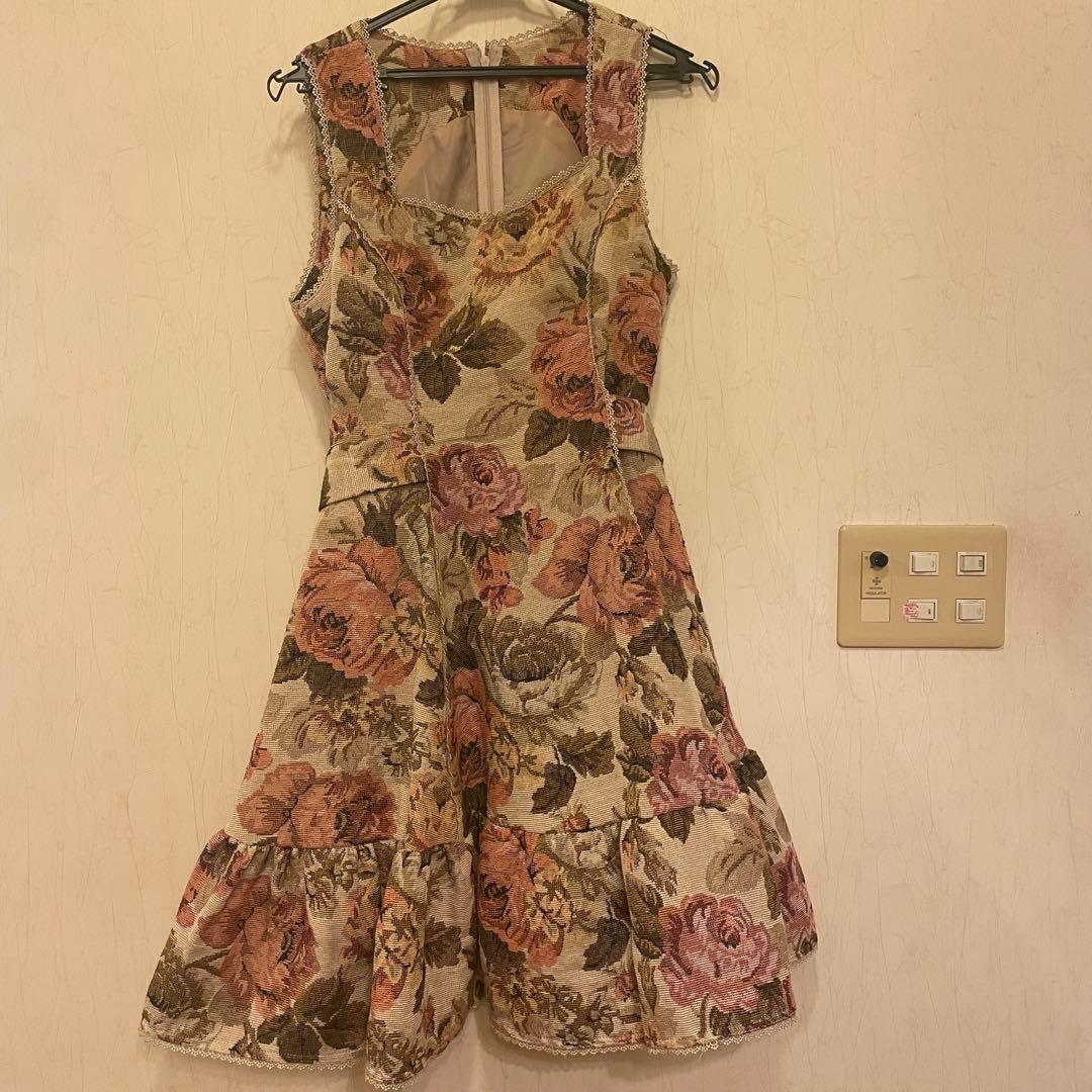 しまむらくる実 ノエル・ド・メモワール ジャンスカ ケープ - メルカリ