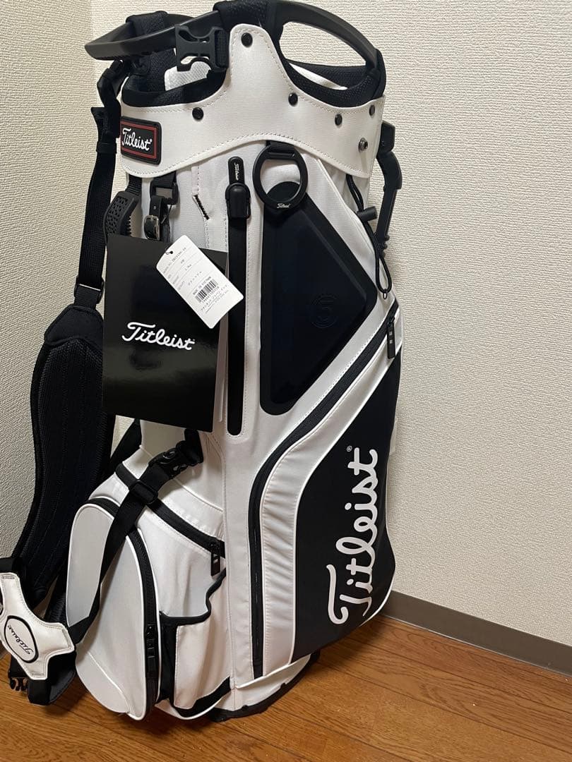 Titleist ゴルフバッグ ホワイト/ブラック キャディバック スタンド