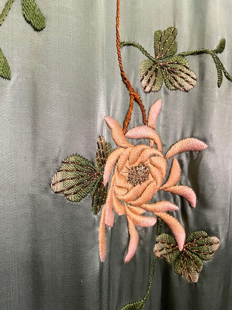チャイナガウン Sunny Vintage ミントグリーン サテン 花柄刺繍