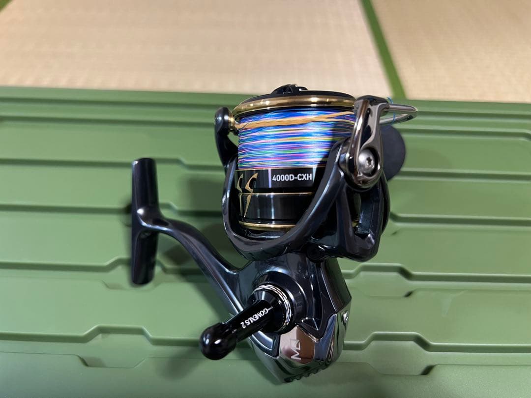 未使用 DAIWA 22カルディアSW 4000D-CXH 新品PEライン付