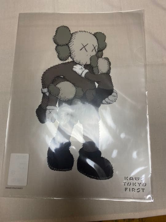TOKYO FIRST KAWS クリアファイルセット×3KAWS TOKYO FIRST 限定