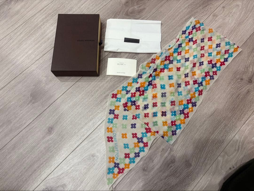 ルイヴィトン　LOUIS VUITTON マルチ　スカーフ Louis Vuitton LOUIS VUITTON Twilly Monogram Multicolor Scarf Black