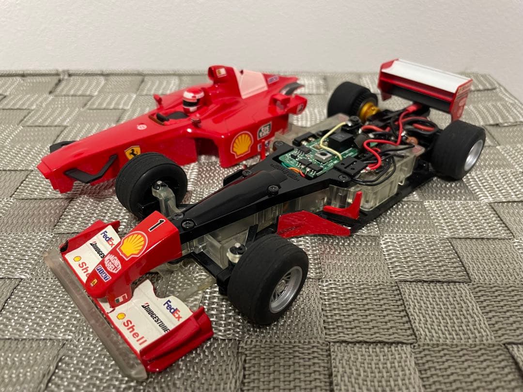 【希少】京商ミニッツF1 2.4GHz シャーシ&ボディ(3台)•ホイールセット