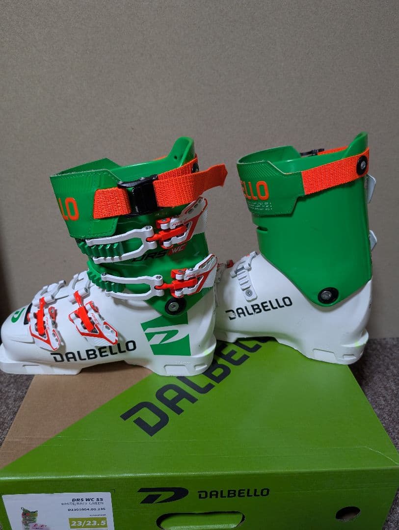 23/24 DALBELLO DRS SS 23.5cm 定価は120,000円