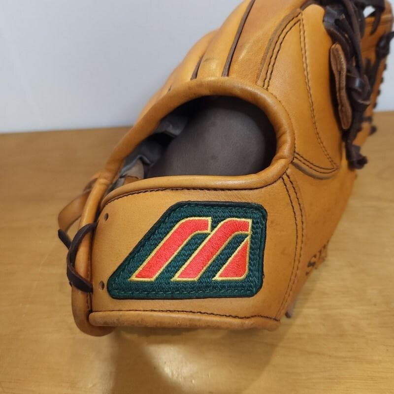 ミズノ 日本製 スプシオン Mマークラベル 赤ビュー 外野用 軟式