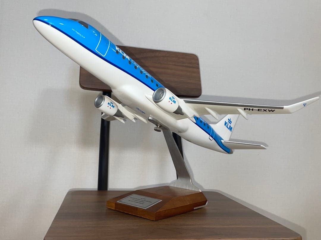PACMIN]エンブラエル175 1/72 KLM 大型模型[非売品]