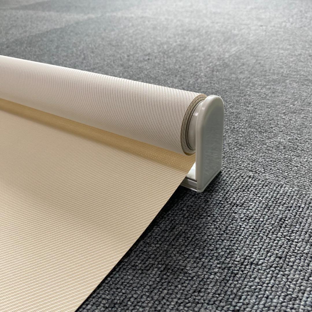 KP048)【美品】防炎ロールスクリーン 幅130cm 丈160cm - メルカリ