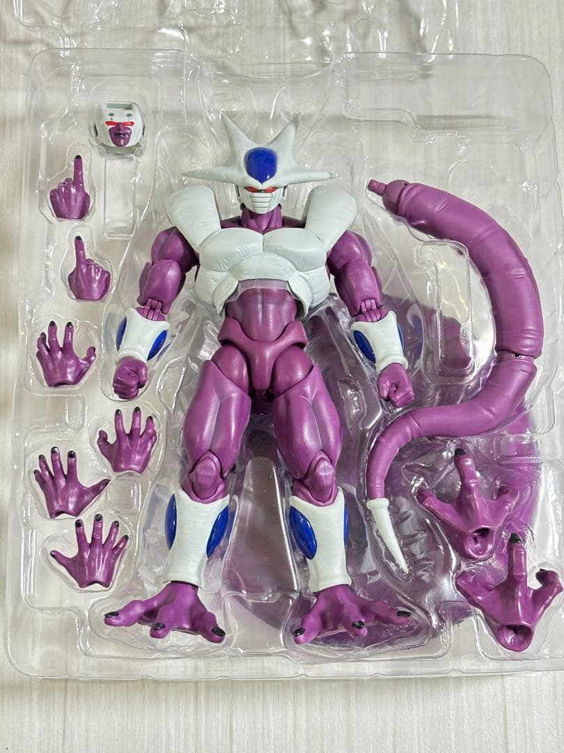 S.H.Figuarts クウラ 最終形態 40周年記念エディション フィギュア