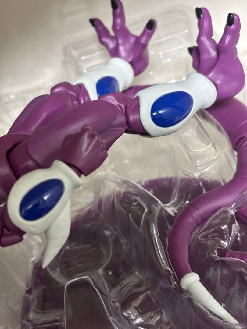 S.H.Figuarts クウラ 最終形態 40周年記念エディション フィギュア