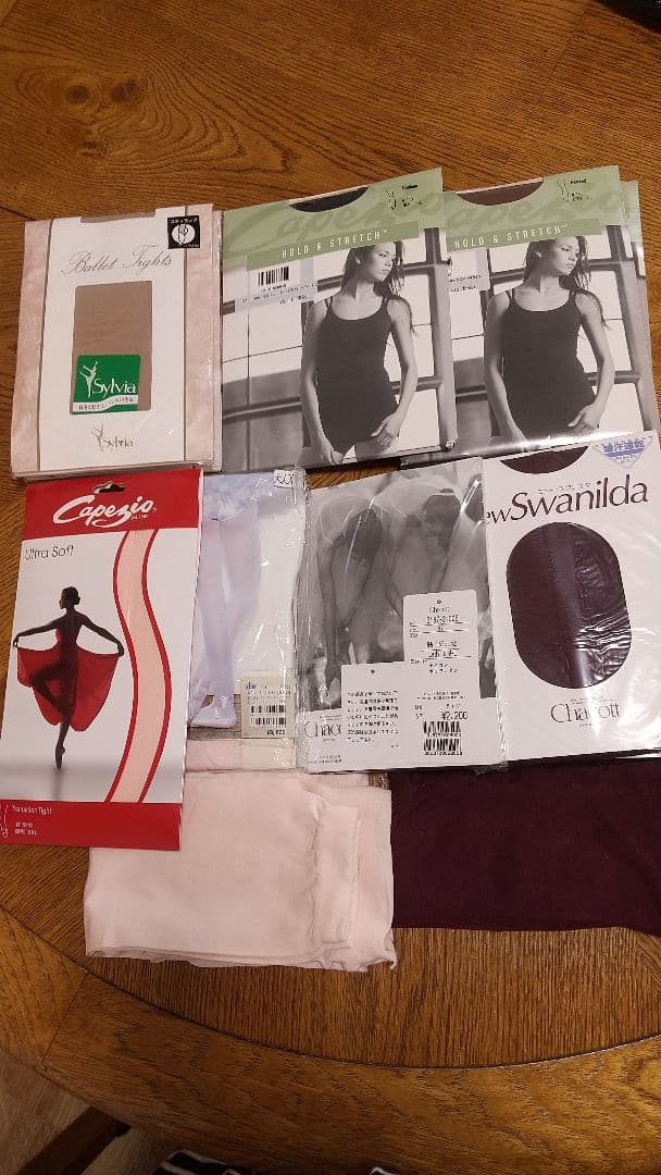 バレエタイツ新品未使用 15足セットすべてサイズLL バラ売り 不可 バレエタイツ新品未使用 15足セットすべてサイズLL バラ売り 不可