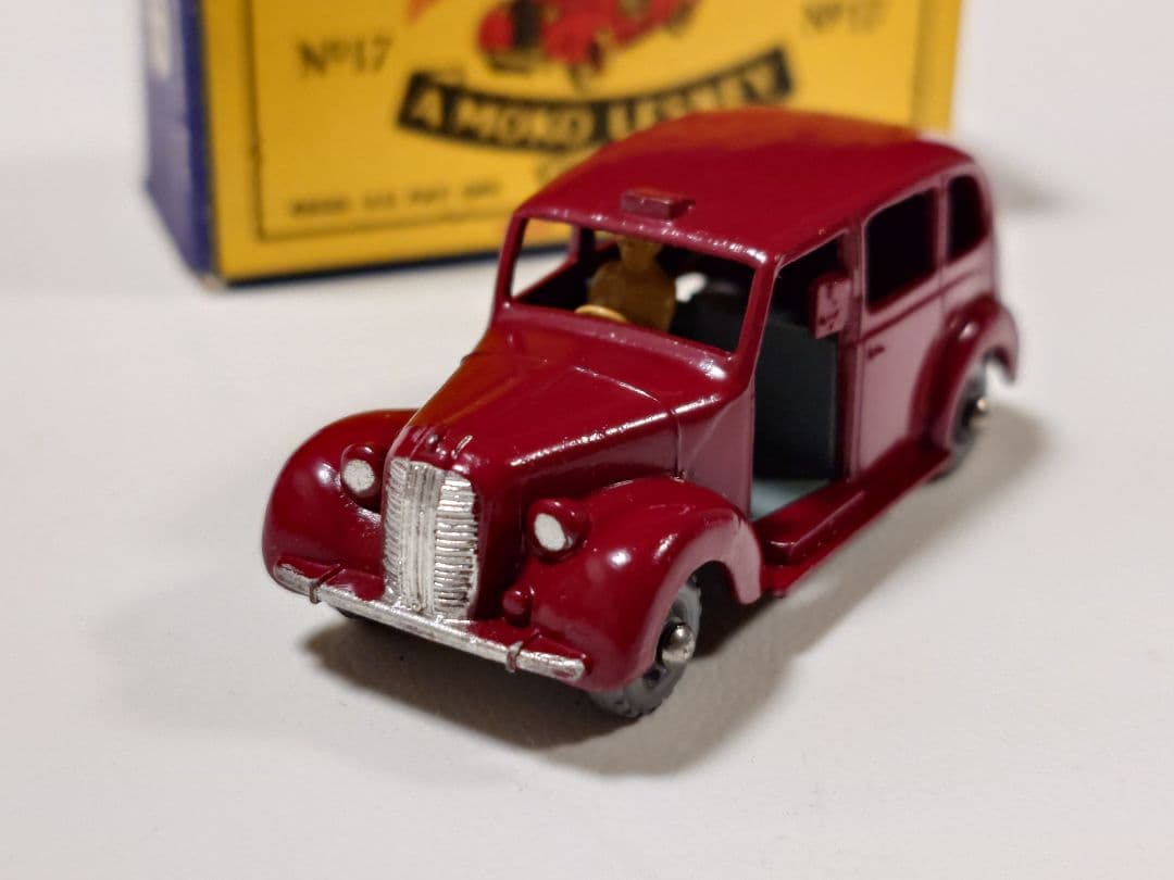 MATCHBOX 　No.17 　METOROPOLITAN TAXI Matchbox 17c, Austin FX3 Taxi - Free Price Guide & Review