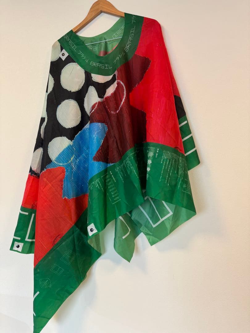 大阪関西万博2025 ブラジル館 ノベルティ ポンチョ「パランゴレ