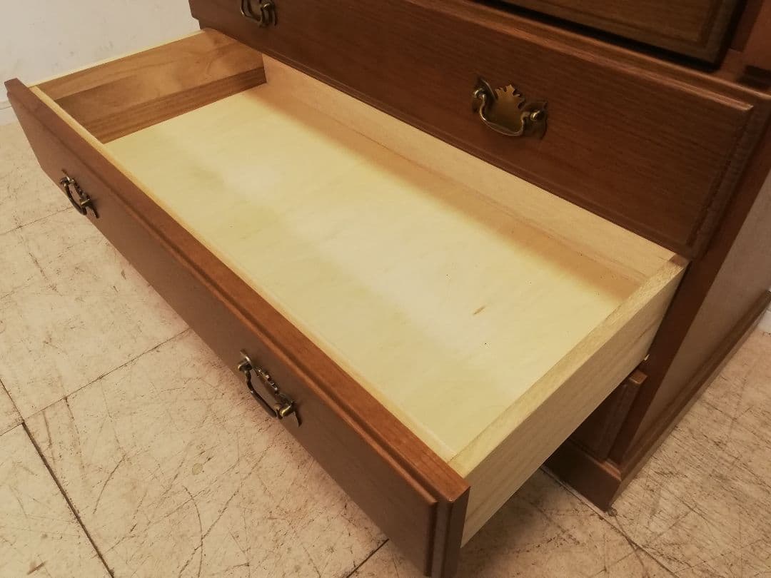 モデルルーム展示品 天然木楢材を使用したライティングビューロー