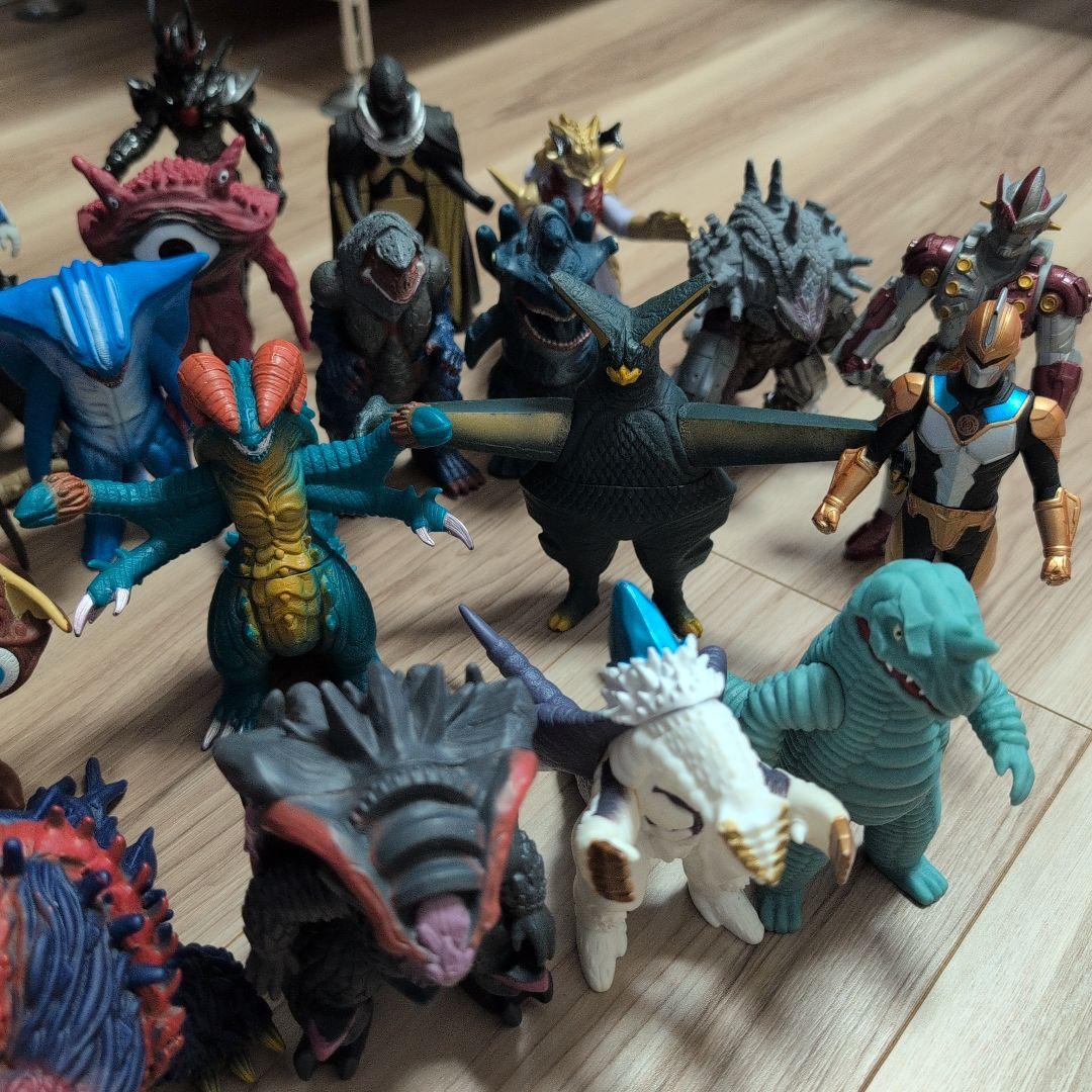 ウルトラマンシリーズ 怪獣フィギュア 35体 セット 特撮