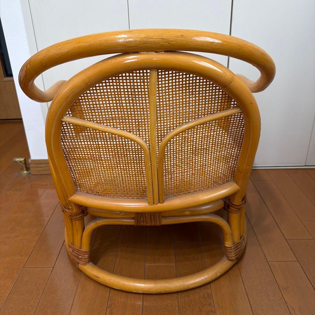 昭和レトロ ラタン椅子 花柄クッション - メルカリ