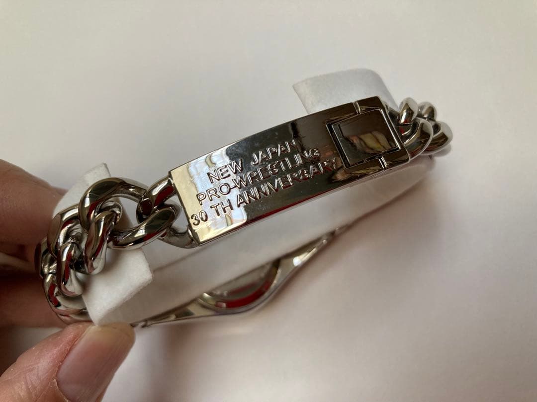 新品・未使用】 新日本プロレス創立30周年記念腕時計 2002.5.2発売