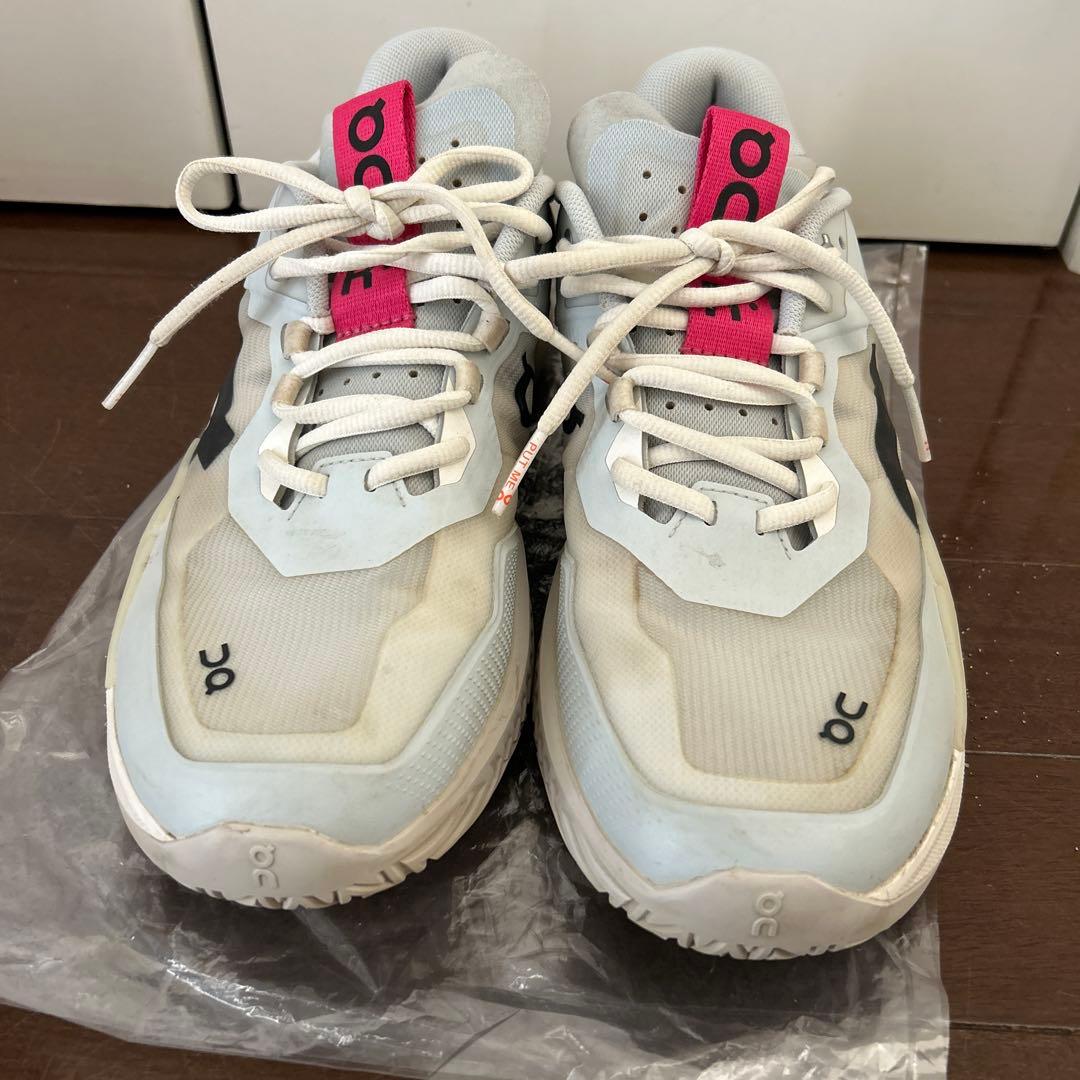 On テニスシューズ THE ROGER Pro 2 Clay 28.5センチの通販はau PAY
