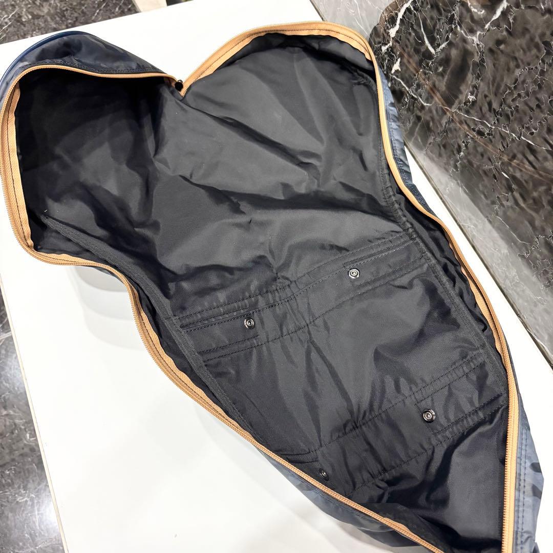 新品バーニーズニューヨーク さりげない上品なネイビーカモ柄高機能