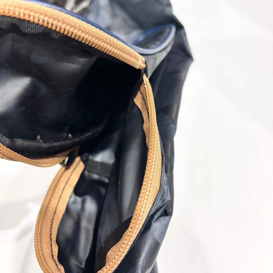 新品バーニーズニューヨーク さりげない上品なネイビーカモ柄高機能