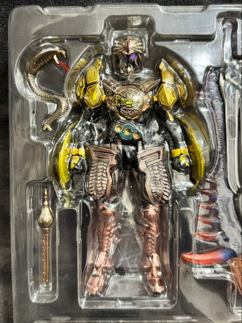 仮面ライダーOOO オーズ S.I.C ブラカワニコンボ フィギュア 可動式
