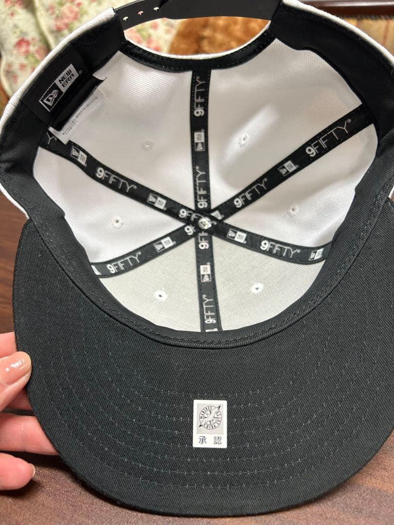 井口資仁さんサイン入り 9FIFTY スナップバックキャップ - メルカリ