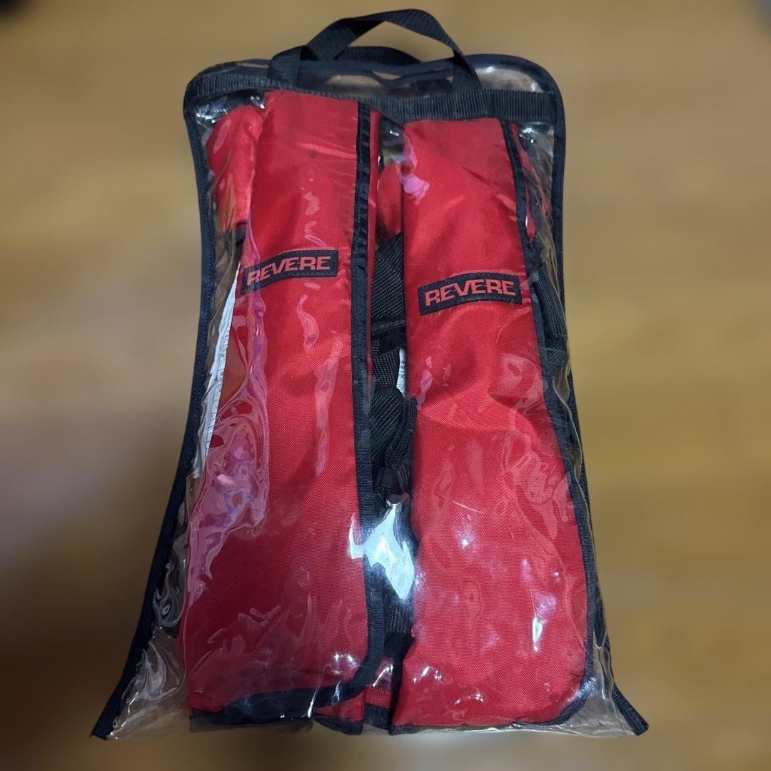 激レア REVERE 自動膨張 ライフジャケット レッド 2着セット