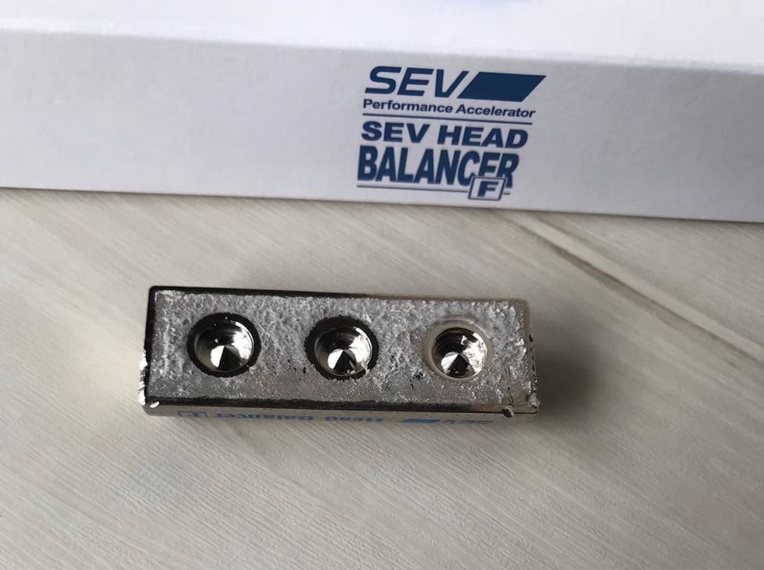 ⭐︎SEV HEAD BALANCER F【セブ ヘッドバランサー エフ】 - 車内