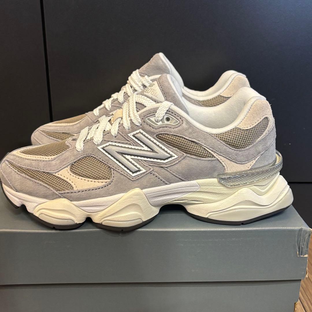 【新品未使用】ニューバランス U9060LBA 24.5cm