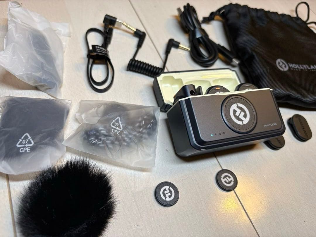 Hollyland ワイヤレスマイク Lark M2 Amazon.com: Hollyland Lark M2 Wireless Microphone for iPhone15/16