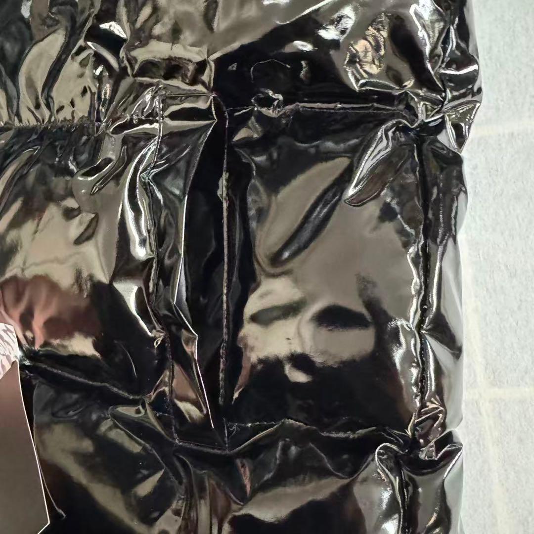 最高 のファッション - 新品 TRAPSTAR 光沢ブラック ダウンジャケット