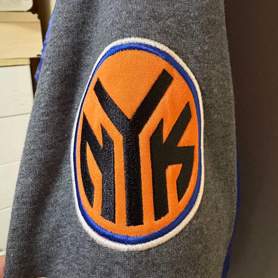 New York Knicks サテンジャケットの通販はau PAY マーケット - 輸入