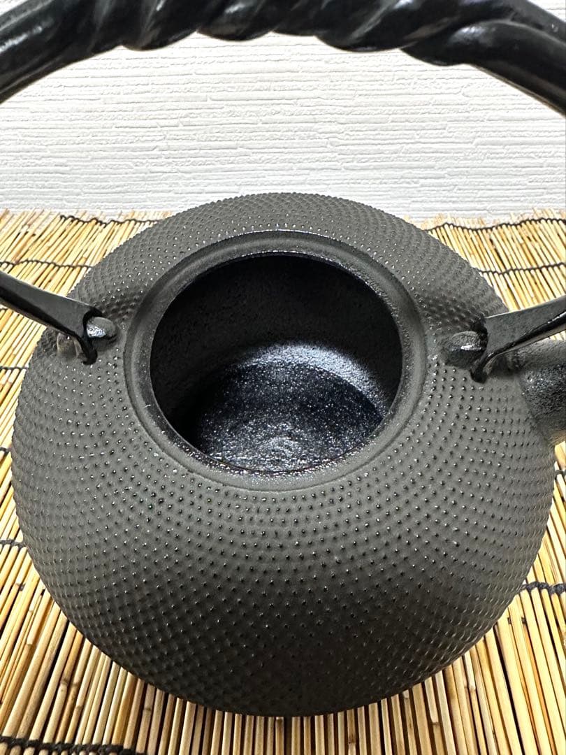 未使用品、供箱、栞、取説付 南部名工金秀 及春鋳造捻鉉算盤形アラレ