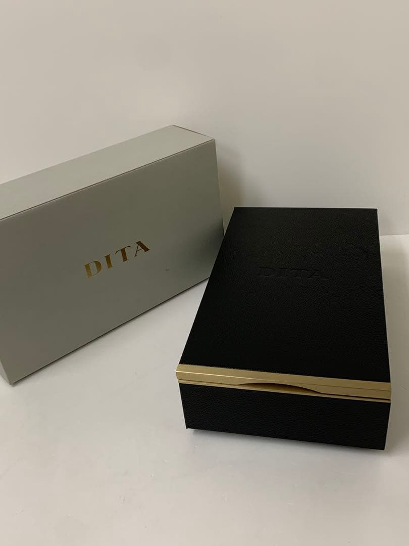 DITA メガネケース 5本収納 メガネケース ハード 5本収納 大きめ 複数 壁掛け 吊り下げ スタンド