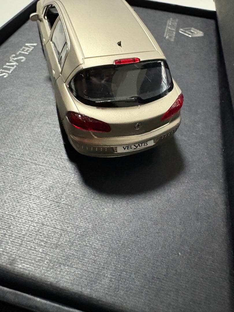 激レア！ルノーの最高級フラッグシップ「ベルサティス」 1/43 ベルサティス