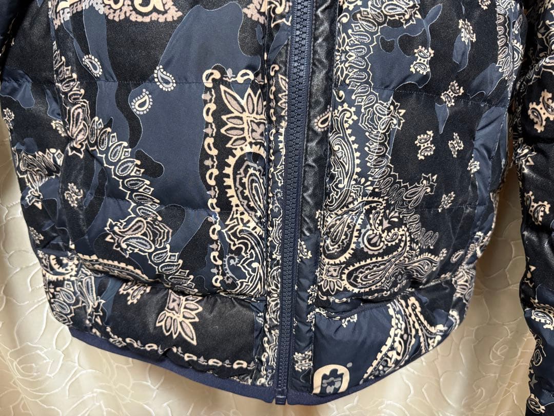 モンクレール Freville バンダナ柄 リバーシブルダウン - メルカリ