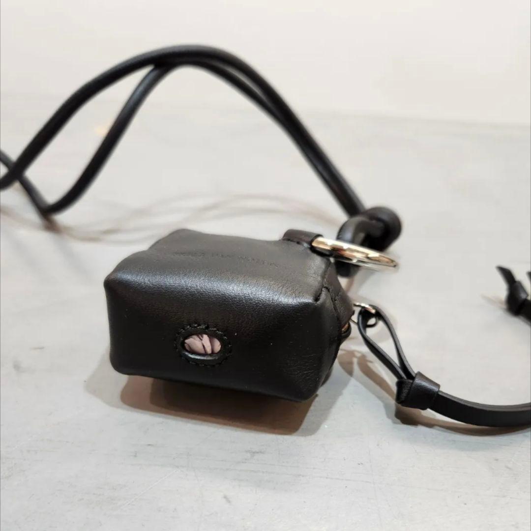 う*り様 DRIES VAN NOTEN | LEATHER AIRPOD エア - メルカリ