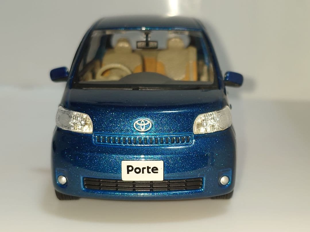 トヨタ ポルテ 初期型 カラーサンプル ミニカー ブルー 1/30 - メルカリ