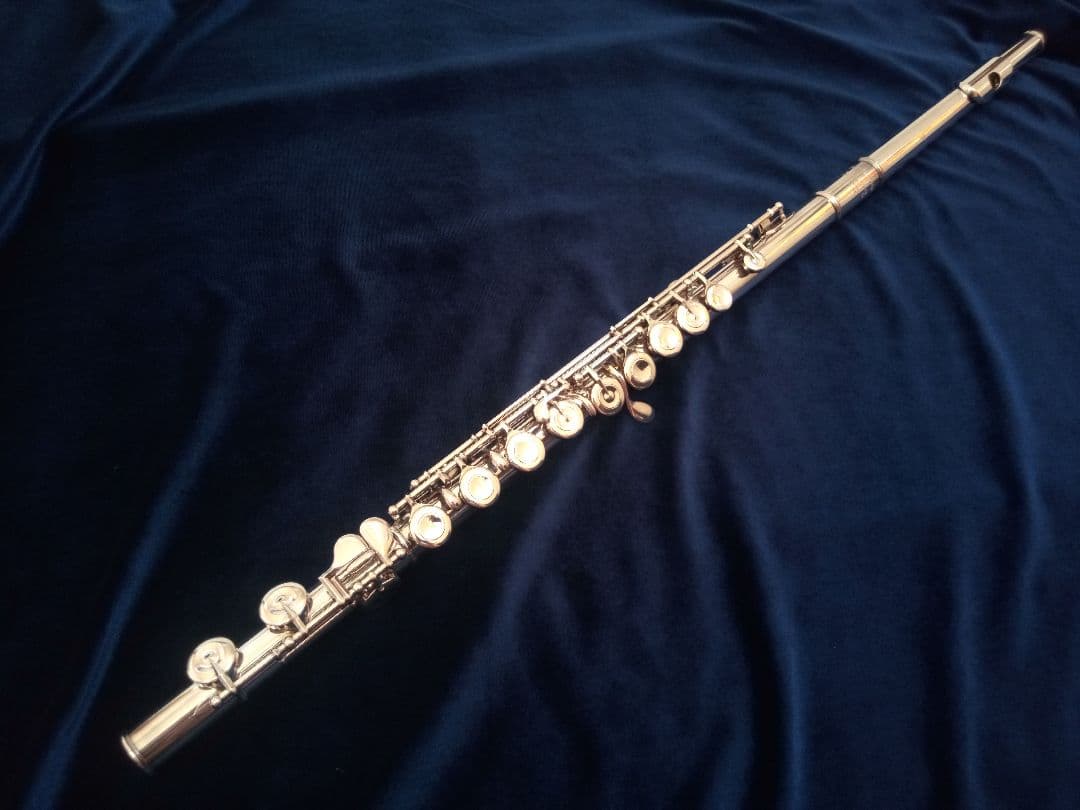 ♢最終価格♢超美品♢管体銀製♢Pearlフルート PF−775♢ポイント